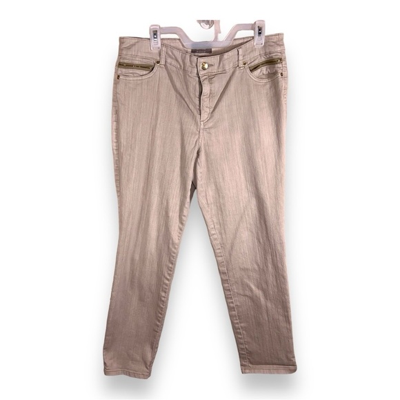 SIZE 12 CHICOS SO SLIMMING STRETCH BEIGE CROP PANTS ANKLE  NEUTRAL KHAKI - Picture 1 of 12